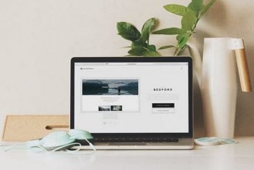 60+ Laptop Mockup Templates (PSD & PNG)